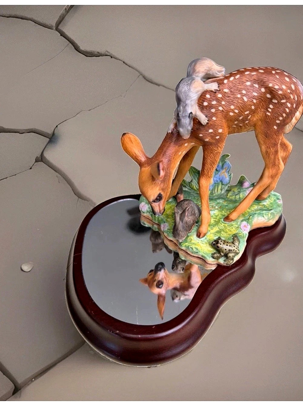 The Franklin Mint Nature's Mirror by Susan C Eaton Deer Porcelain Sculpture